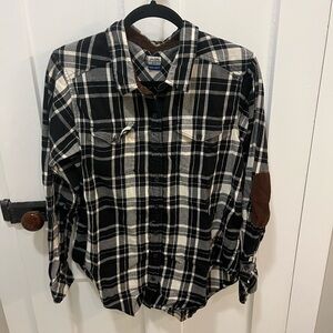 Women’s Kavu Billie Jean Shirt Black and White Plaid Large
